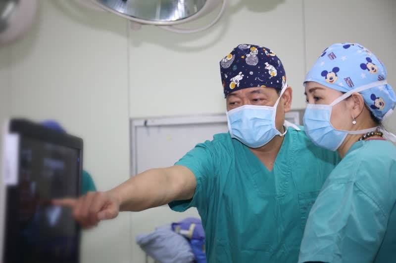 北京儿童医院专家手术纪实，精湛技艺，守护儿童健康