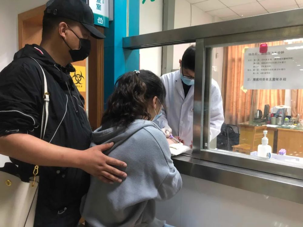 儿童医院专家咨询，护航儿童健康的明灯