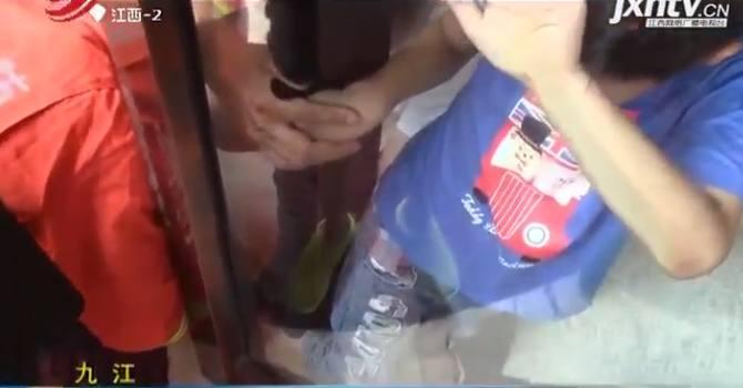 嘉豪玻璃门，品质之选，时尚之典范