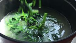 菠菜蛋花汤，一道营养美味的家常汤品