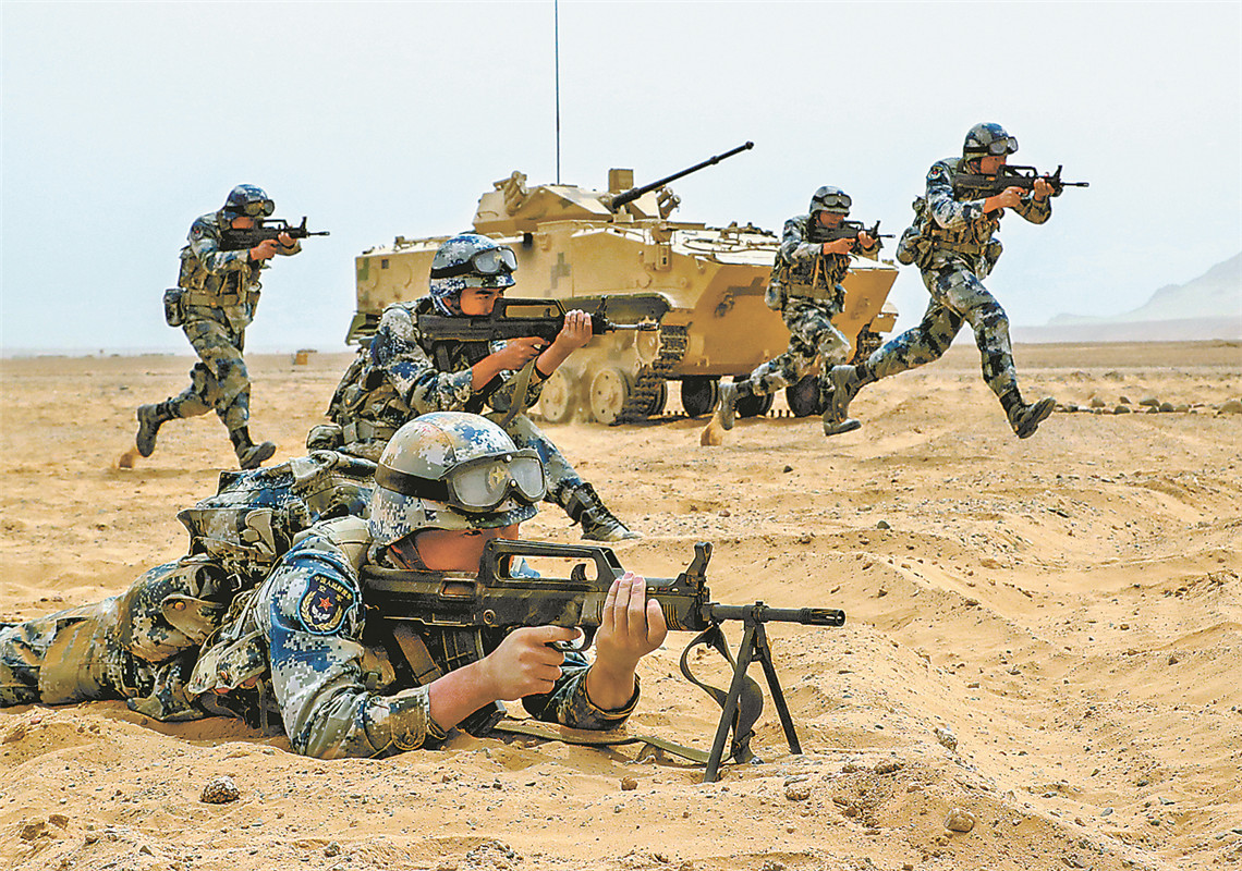 伞兵背包图片，展现空降兵装备风采的珍贵瞬间