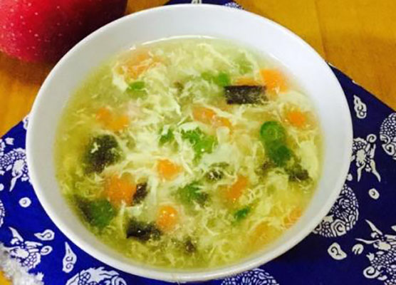 胡萝卜蛋花汤，一道营养美味的家常汤品