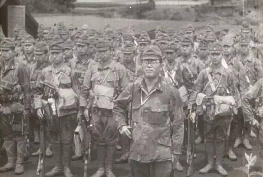 日本二战伞兵视频，历史重现与反思