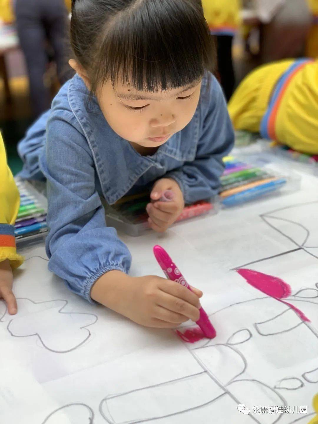 幼儿园美术的常规培养，塑造孩子们的艺术人生