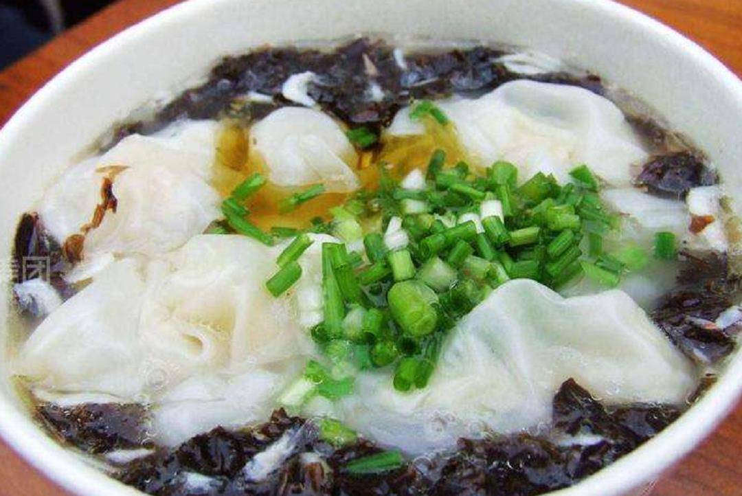 蛋花馄饨汤，一道传统美味的融合