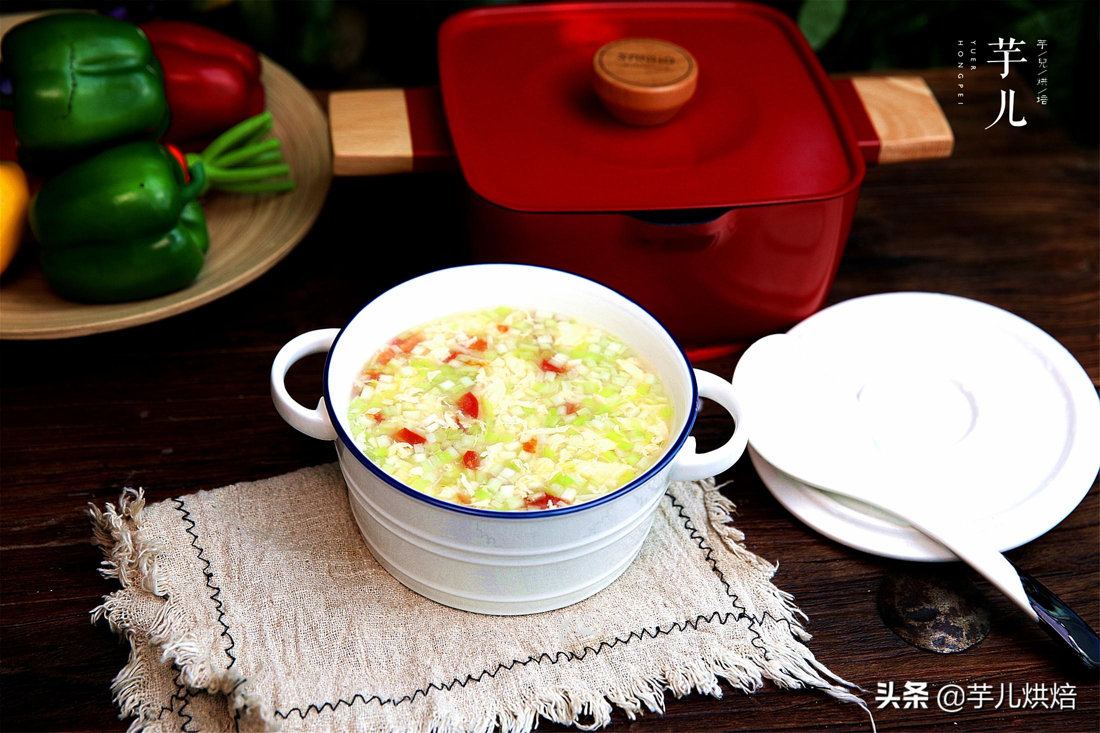 韭黄玉米蛋花汤，一道美味与健康并存的佳肴