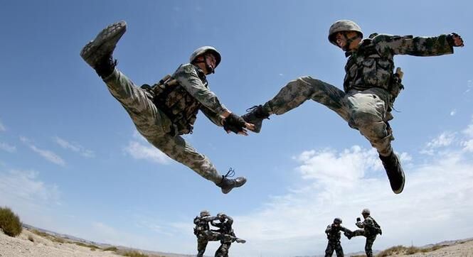 跳伞兵的后代，荣耀与使命的传承
