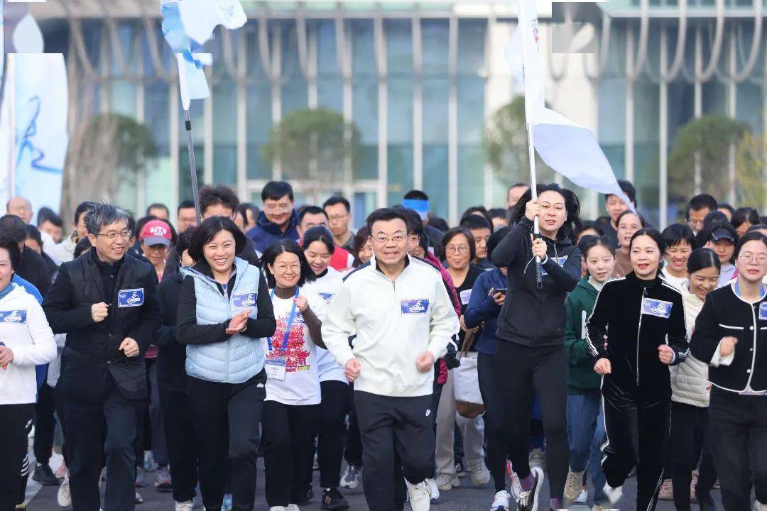 深圳中航健身会，健康生活的引领者